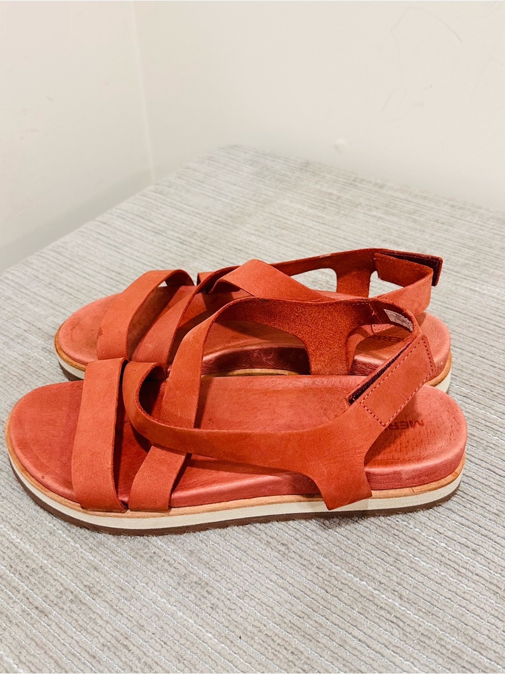 MERRELL Juno Backstrap Women's Size 8 Redwood Red Sandals Shoes - Picture 2 of 9